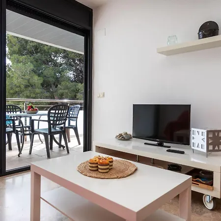 Edificio Berna By Interhome Llança