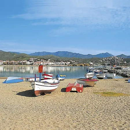 Edificio Berna By Interhome * Llança